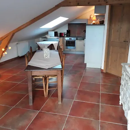 De Jassenove Feriehus *